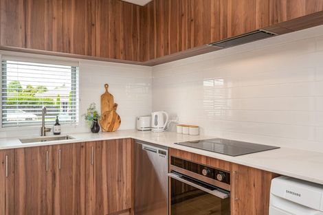 Photo of property in 2/6 Manning Place, Woolston, Christchurch, 8023