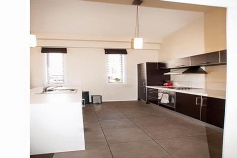 Photo of property in Las Olas De Cuba, 13/35 Torrens Terrace, Mount Cook, Wellington, 6011
