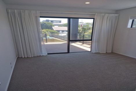 Photo of property in 1335e Papamoa Beach Road, Papamoa Beach, 3118
