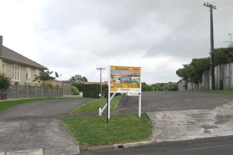 Photo of property in 9 Colonial Road, Chatswood, Auckland, 0626