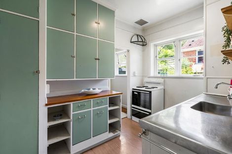 Photo of property in 9c Kerr Street, Devonport, Auckland, 0624