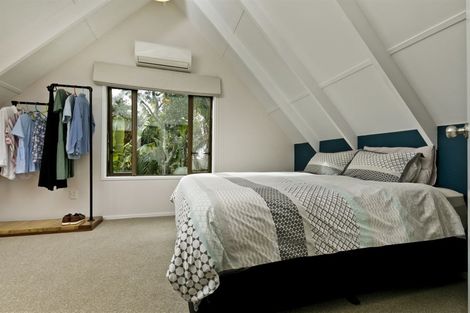 Photo of property in 14b South Lynn Road, Titirangi, Auckland, 0604