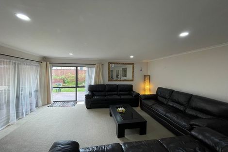 Photo of property in 311 Chapel Road, Flat Bush, Auckland, 2016