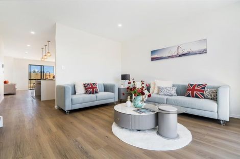 Photo of property in 9 Woven Place, Karaka, Papakura, 2113