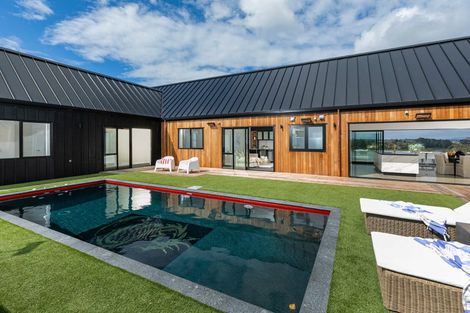 Photo of property in 31 James Paige Lane, Riverhead, 0793