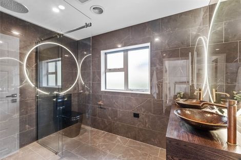 Photo of property in 158 Raumati Road, Raumati Beach, Paraparaumu, 5032