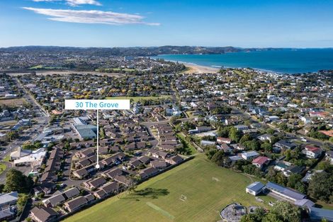 Photo of property in 30 The Grove, Red Beach, 0932