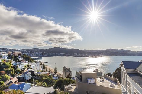 Photo of property in 4a/22 Telford Terrace, Oriental Bay, Wellington, 6011