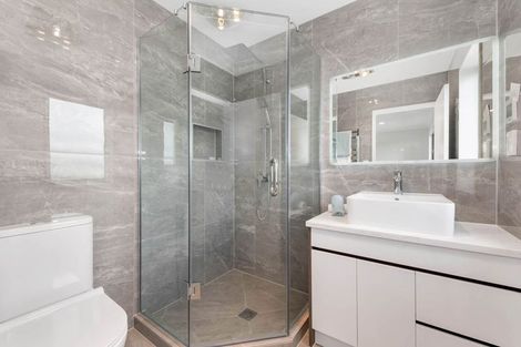Photo of property in 48 Emerald Avenue, Rosehill, 2113