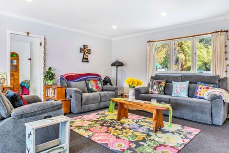 Photo of property in 2 Alberta Street, Acacia Bay, Taupo, 3330