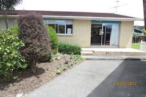 Photo of property in 1f1-a Sequoia Place, Maoribank, Upper Hutt, 5018