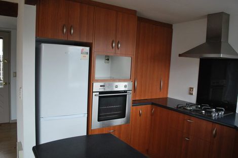 Photo of property in 28 Mckerrow Place, Sunshine Bay, Queenstown, 9300