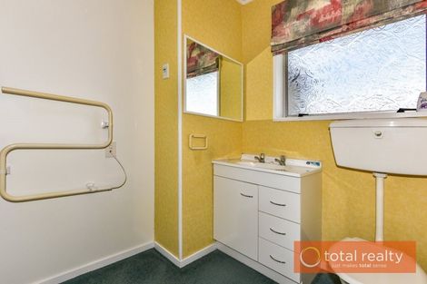 Photo of property in 3/20 Oakhampton Street, Hornby, Christchurch, 8042