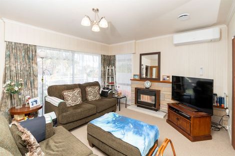 Photo of property in 33 De Vere Crescent, Chartwell, Hamilton, 3210