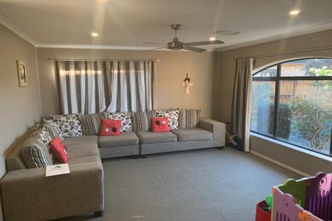 Photo of property in 54 Saint James Drive, Huntington, Hamilton, 3210