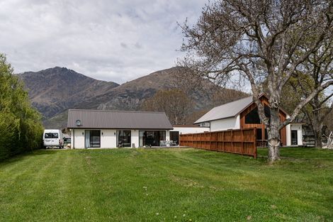 Photo of property in 13&13a Quarry Place, Lake Hayes, Queenstown, 9304