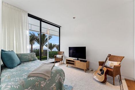 Photo of property in 94-98 Lax Crescent, Leigh, 0985