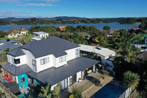 Photo of property in 19 Ohiwa Parade, Ohope, 3121