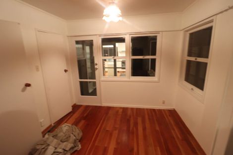 Photo of property in 23 Totara Grove, Hillcrest, Auckland, 0627