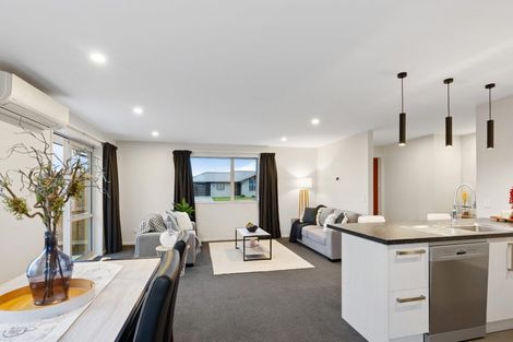 Photo of property in 34 Hilton Drive, Amberley, 7410