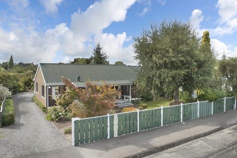 Photo of property in 3 Oxford Street, Marton, 4710