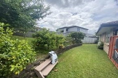 Photo of property in 15 Malin Place, Pinehill, Auckland, 0632