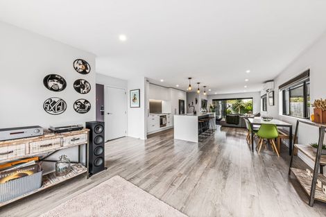 Photo of property in 11 Makete Crescent, Hobsonville, Auckland, 0618