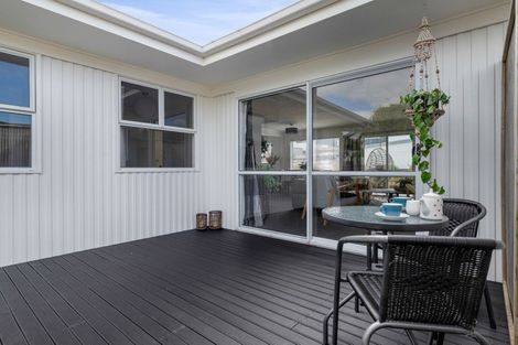 Photo of property in 6a Puni Street, Fitzroy, New Plymouth, 4312