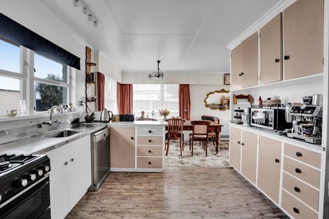 Photo of property in 5815 South Road, Rahotu, Opunake, 4684