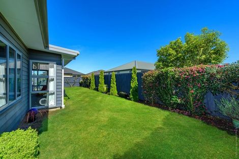 Photo of property in 10 Meyer Crescent, Halswell, Christchurch, 8025