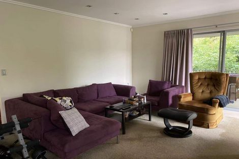 Photo of property in 17 Highbury Bypass, Birkenhead, Auckland, 0626