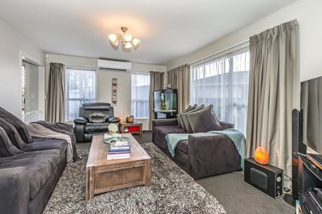 Photo of property in 476 Mairehau Road, Parklands, Christchurch, 8083