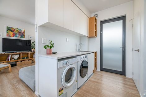 Photo of property in 1/4 Edgerton Road, Te Atatu Peninsula, Auckland, 0610