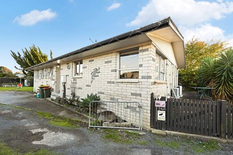 Photo of property in 18 Oakfield Crescent, Pukete, Hamilton, 3200
