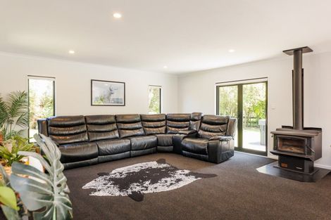 Photo of property in 1999 Longburn Rongotea Road, Longburn, Palmerston North, 4475