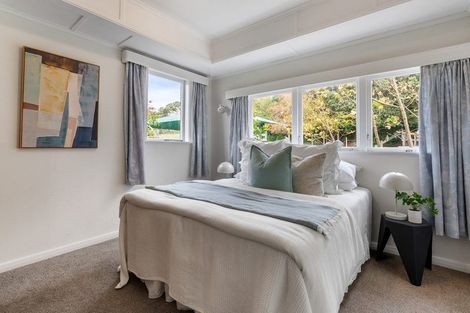 Photo of property in 169 Karori Road, Karori, Wellington, 6012