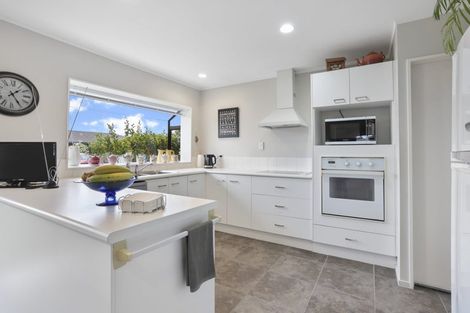 Photo of property in 9 Meynell Court, Glen Eden, Auckland, 0602
