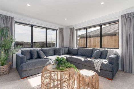 Photo of property in 16 Mitre Way, Solway, Masterton, 5810