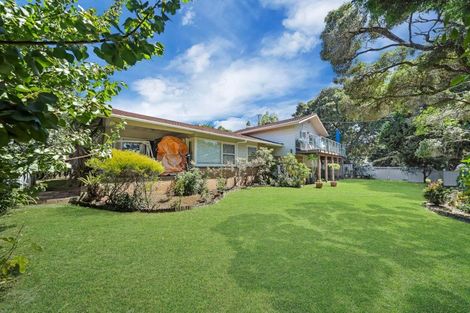 Photo of property in 2 Tudward Glade, Hillcrest, Auckland, 0627