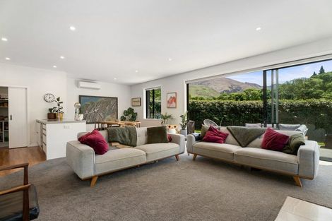 Photo of property in 137 Meadowstone Drive, Wanaka, 9305