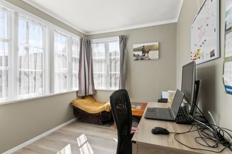 Photo of property in 10 Cleland Crescent, Naenae, Lower Hutt, 5011