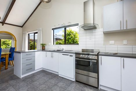 Photo of property in 30f1- Maclean Street, Wallaceville, Upper Hutt, 5018