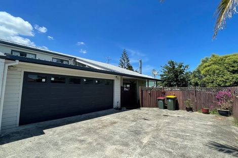 Photo of property in 2/136 Coronation Road, Papatoetoe, Auckland, 2025
