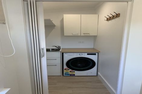 Photo of property in 70 Cutfield Road, New Plymouth, 4310