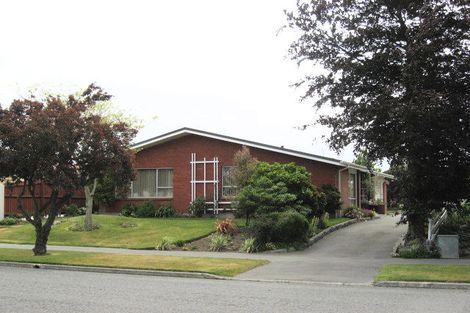 Photo of property in 60 Toorak Avenue, Avonhead, Christchurch, 8042