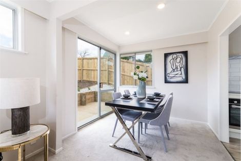 Photo of property in 31 Weatherly Road, Torbay, Auckland, 0630