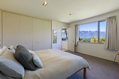 Photo of property in 12a Sainsbury Road, Fernhill, Queenstown, 9300