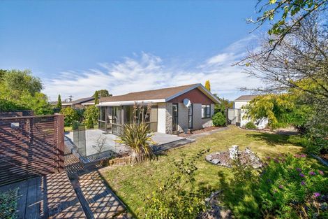 Photo of property in 2/70 Marlow Road, Aranui, Christchurch, 8061