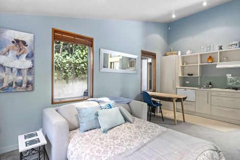 Photo of property in 22 Howard Road, Point Howard, Lower Hutt, 5013