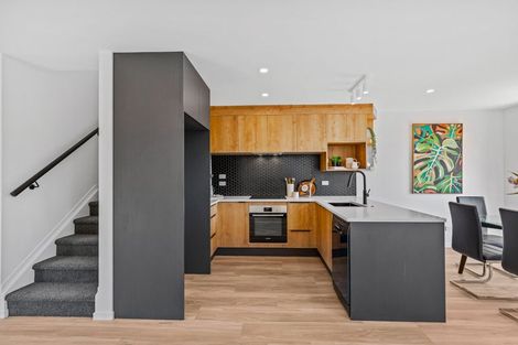 Photo of property in 7/13 Fairdale Place, Birkdale, Auckland, 0626